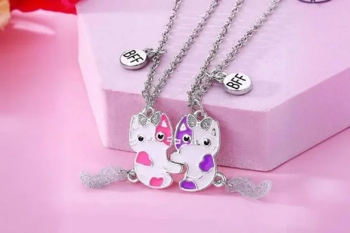 2pcs Magnetic Heart Pendant Couple Necklace Set – Colourful Alloy Friendship Jewellery, Adjustable, Gift for Best Friends