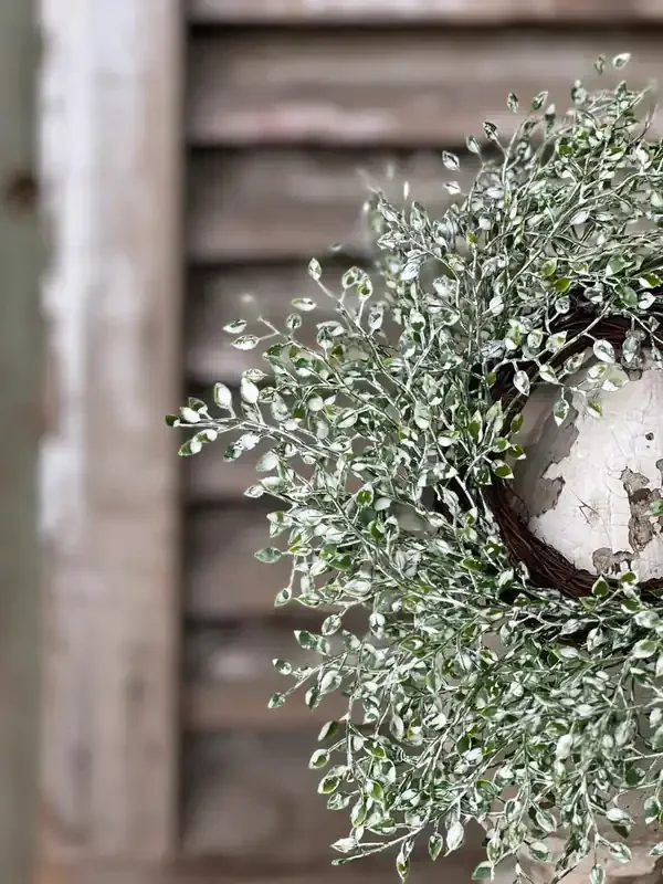 3.5″ Little Luna Green Leaves Candle Ring