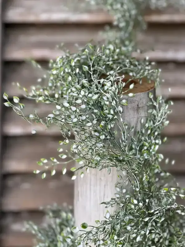 6‘ Little Luna Green Leaves Garland