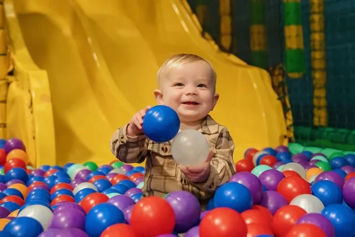 Adventure Island Playpark – Adult & Kid Entry with Kids Meal – For Kids Up to 12 Years