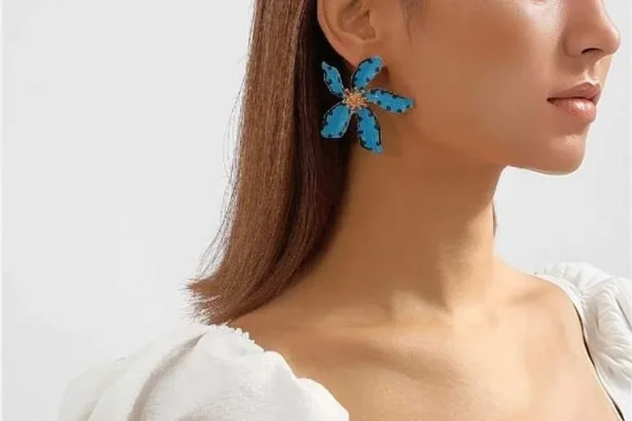 Alloy Polka Dot Floral Drop Earrings – Lightweight Statement Dangles