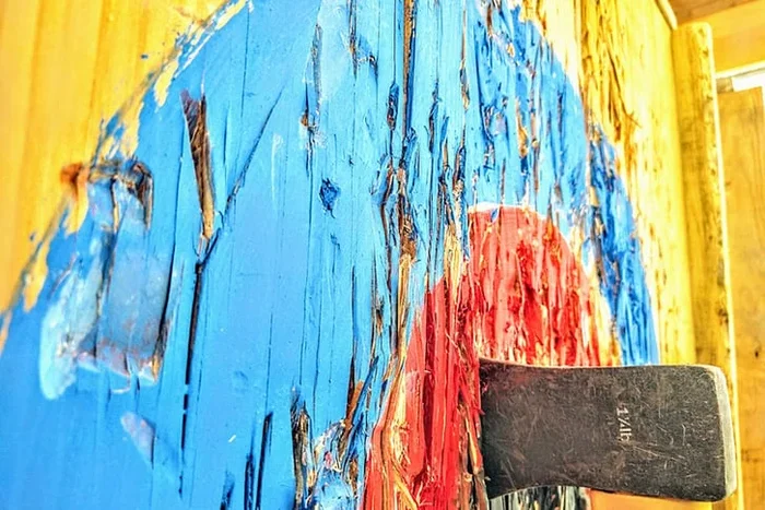 Axe Throwing Adventure for Two – Choose from 13 Exciting Locations!