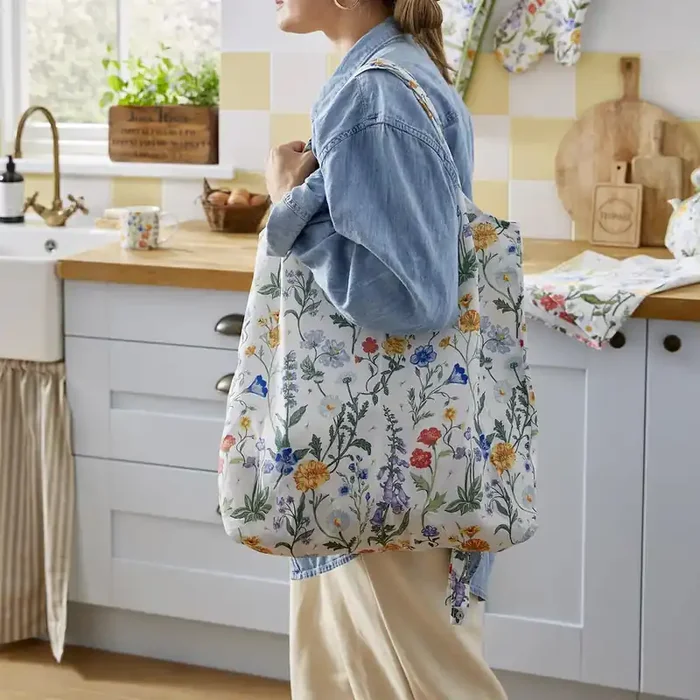 Cottage Garden Roll-Up Bag