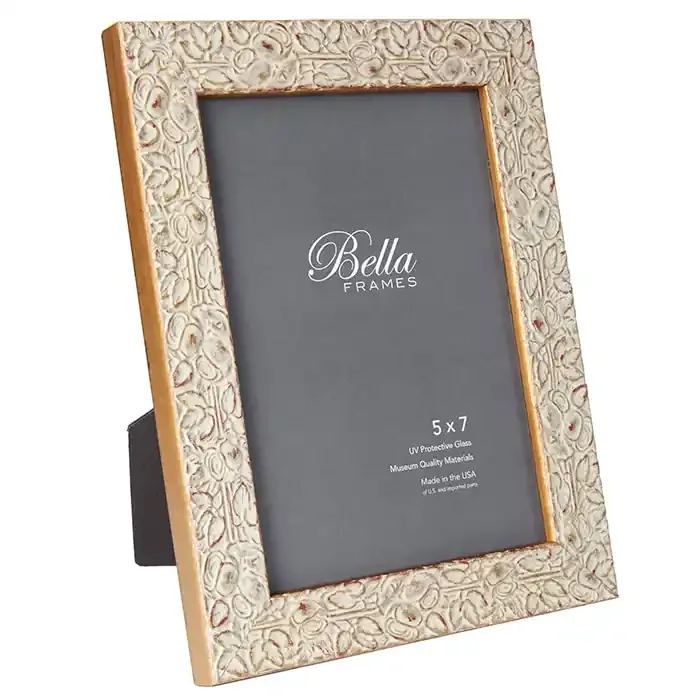 Daphne Chiffon Gold Laurel Wood Picture Frame
