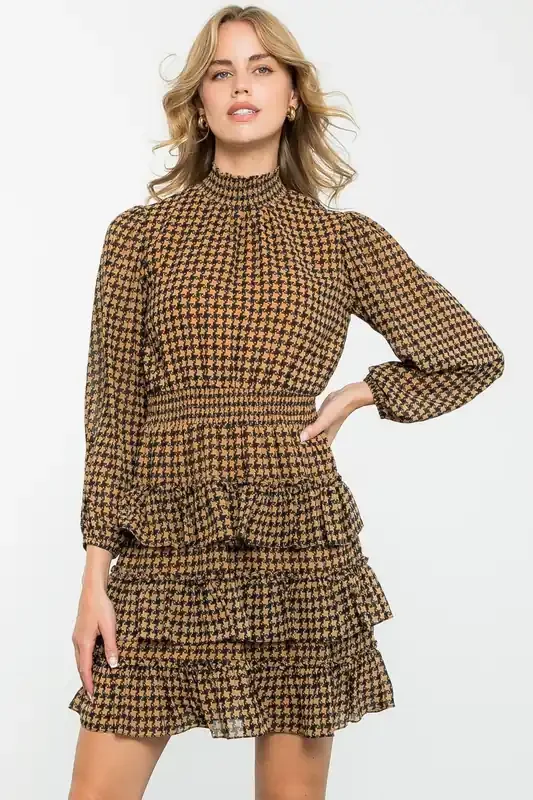 Feelin‘ Fancy Smocked Neck Dress • Beige