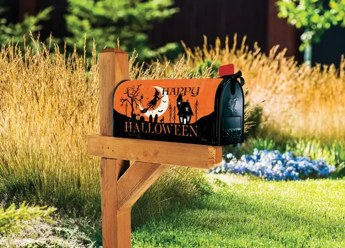Halloween’s Calling Mailbox Wrap