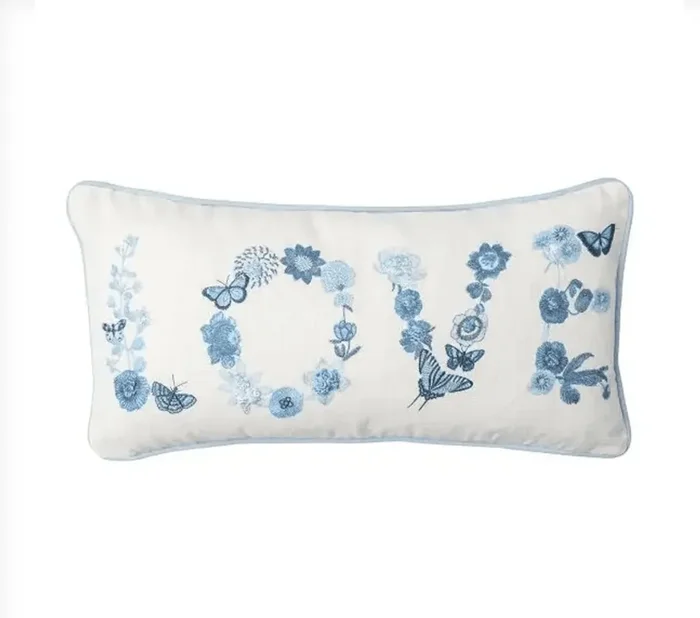*Juliska Field of Flowers Chambray 11 inch x 22 inch Pillow – Juliska