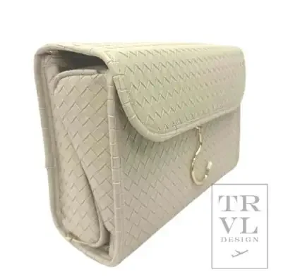 Luxe Hanging Toiletry Case Woven Bisque – Trvl Design