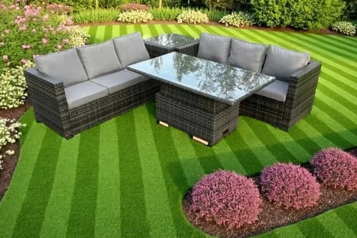 Luxurious Rattan Sofa Set with Adjustable Table