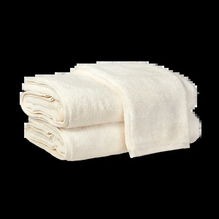 Milagro Ivory Towels