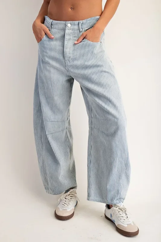 Mineral Washed Pinstriped Barrel Jeans • Denim