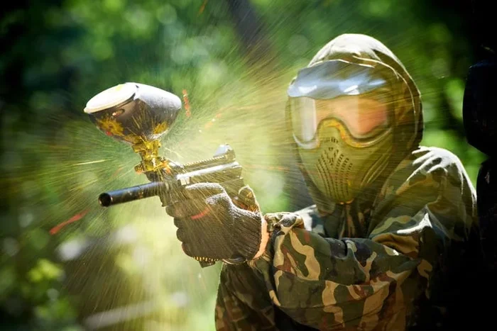 Paintballing Day for Up to Five with 100 Balls & Lunch – Manchester
