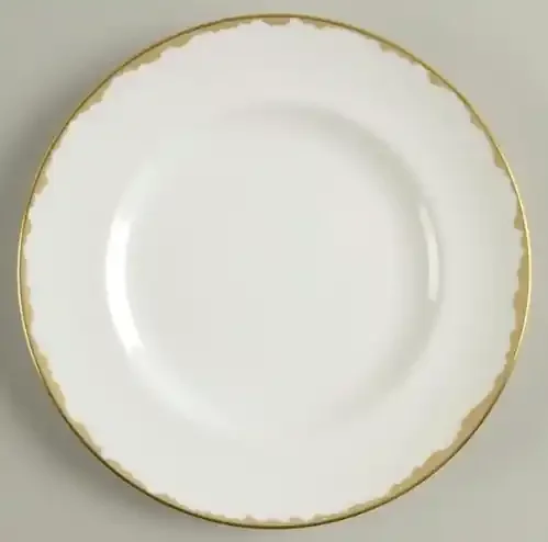 * Ruche Salad Plate – Royal Crown Derby