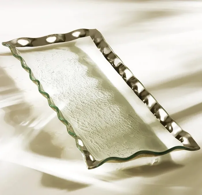 Ruffle Rectangular Tray – Gold – Annieglass