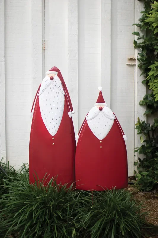Set of 2 Painted Metal Santa Yard Stakes