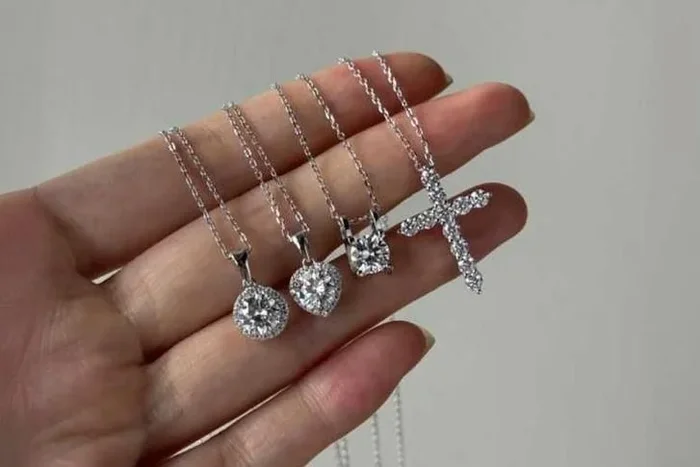 Sterling Silver Heart Shape CZ Halo Pendant Necklace – 1ct Cubic Zirconia, Statement Jewellery for Women