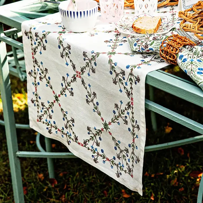 Villa Seville 18″ x 90″ Table Runner – Chambray