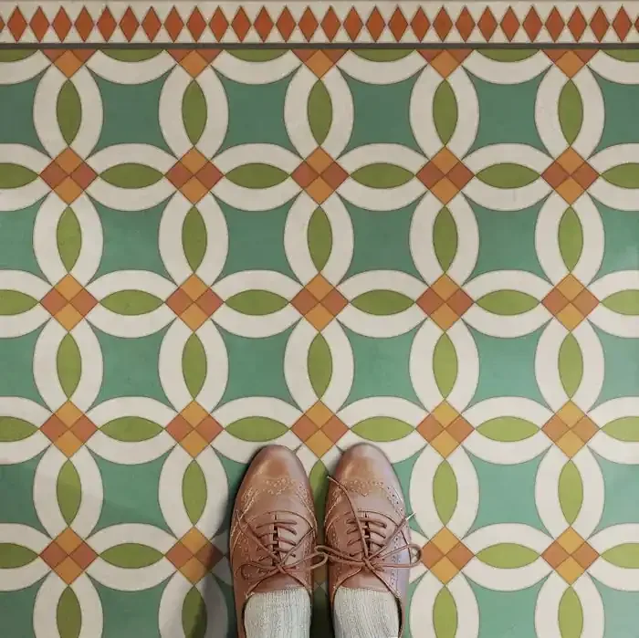 Vintage Vinyl Floorcloth Rug (American Folk Art Museum – Wedding Ring – Adelaide)