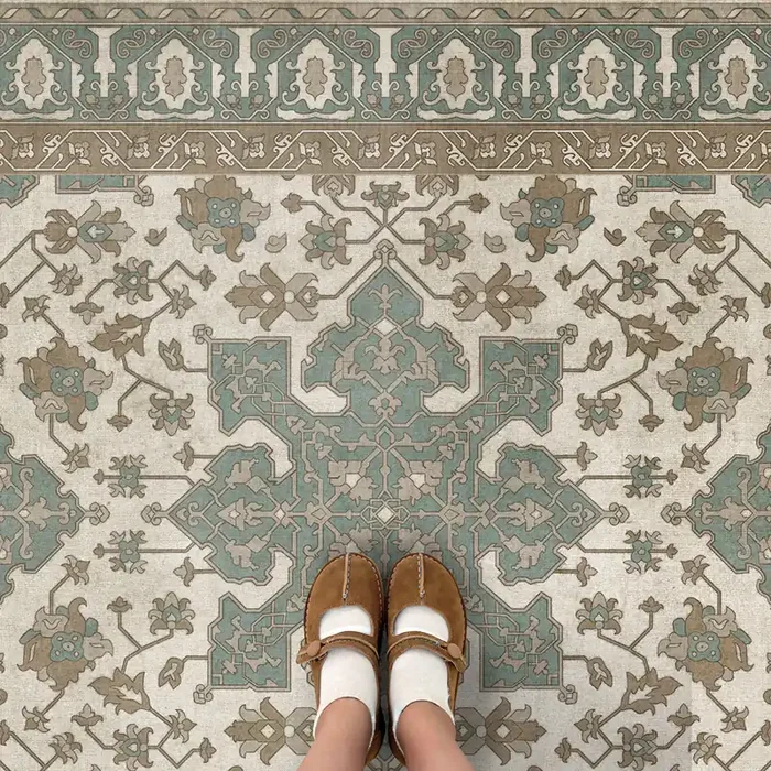 Vinyl Floorcloth Mat (Williamsburg – Star Ushak – Fair Splendors)