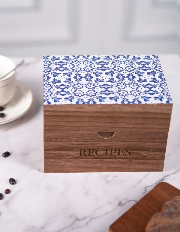 Willow & Riley “Recipe” Wooden Recipe Holder Box for Cards
