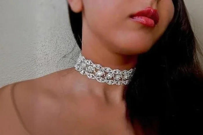 Women’s Adjustable Rhinestone Choker Necklace – Sparkling Crystal Statement Jewellery